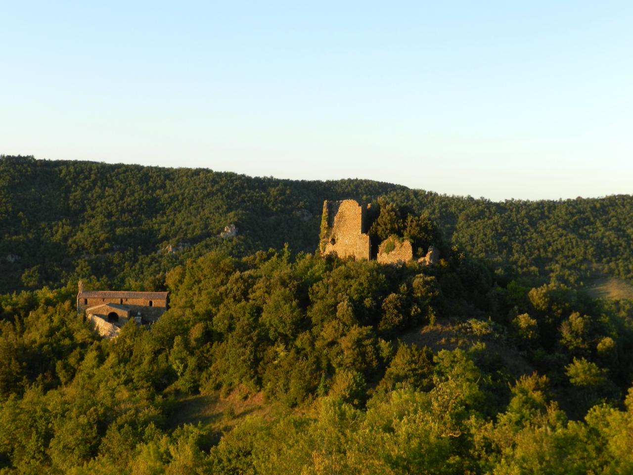 Château de Belcastel et Buc (à 17km)