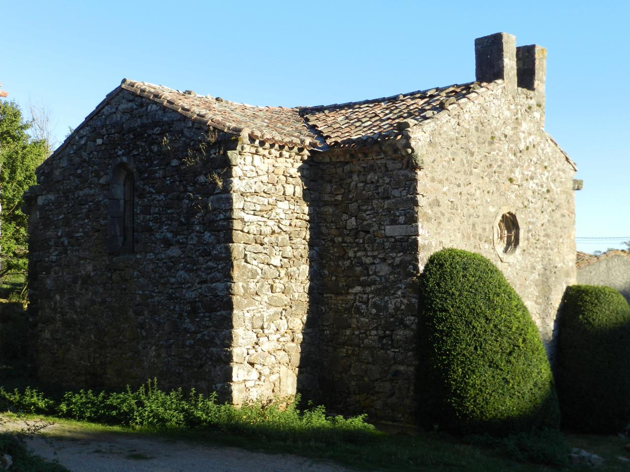 Saint Salvayre du Rasés et sa pierre druidique (à 19km)